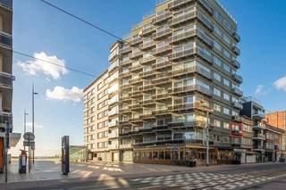 Instapklaar appartement met 2 kamers, gelegen op de tweede verdieping in de residentie “Melrose”, langs de Jean Van Hinsberghstraat 16B...