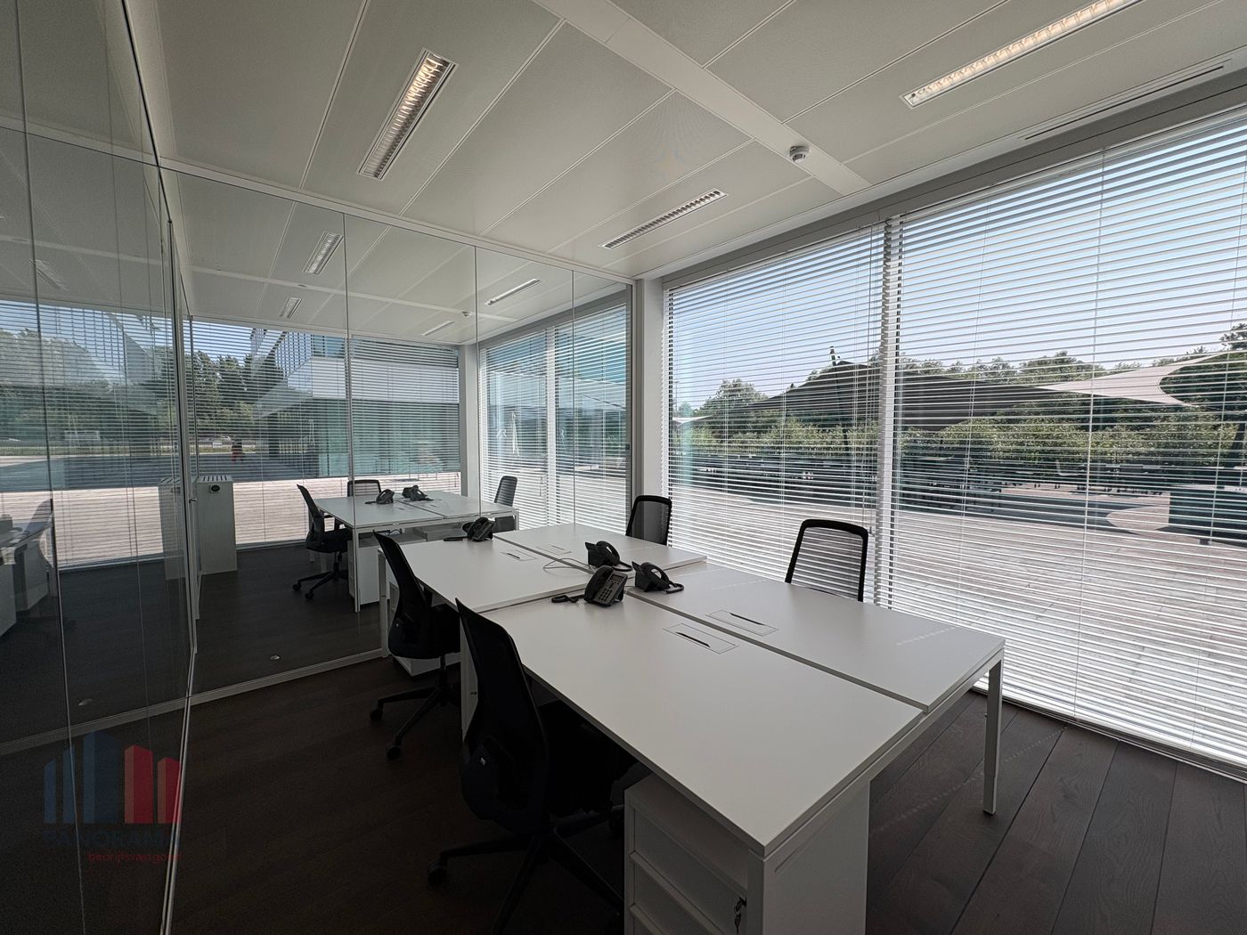 323 m² stijlvolle kantoren op toplocatie langs E40 te Zwijnaarde - foto 4