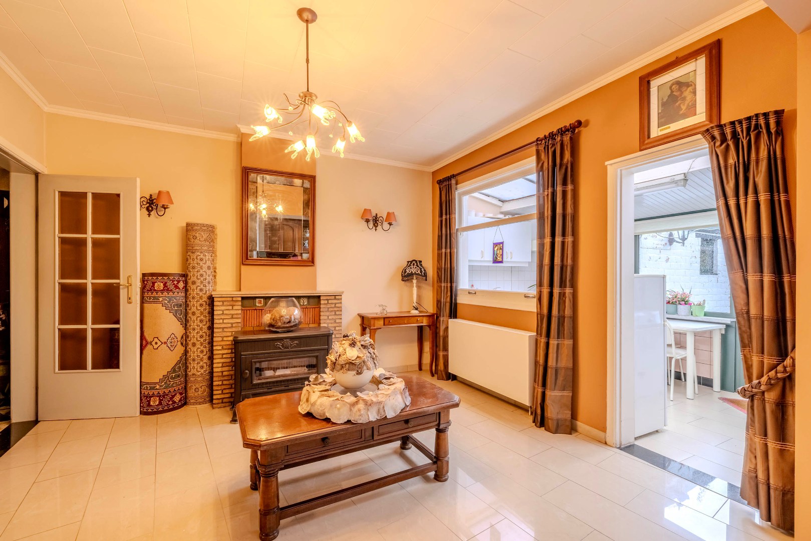 Charmante woning met ruime tuin op toplocatie - foto 4