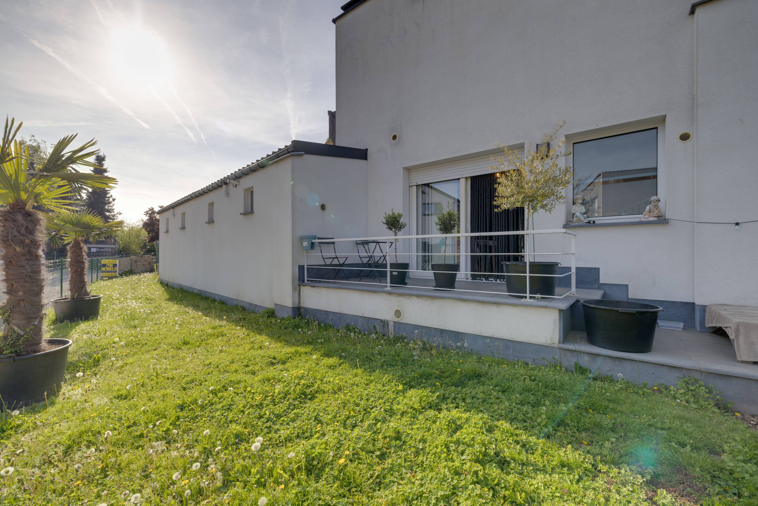 Appartement met terras, tuin en garagebox - foto 2