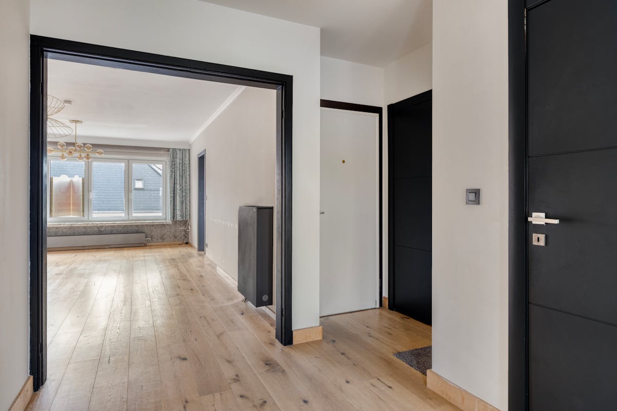 Ready to move in duplex apartment with spacious terrace and garage - photo 5