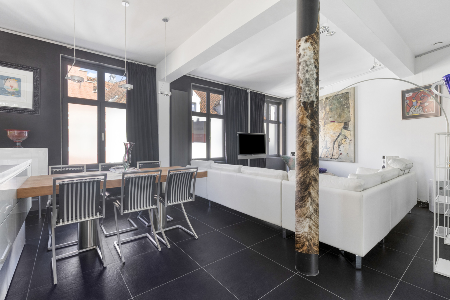 Gerenoveerde (2010) burgerwoning met dubbele garage - foto 5