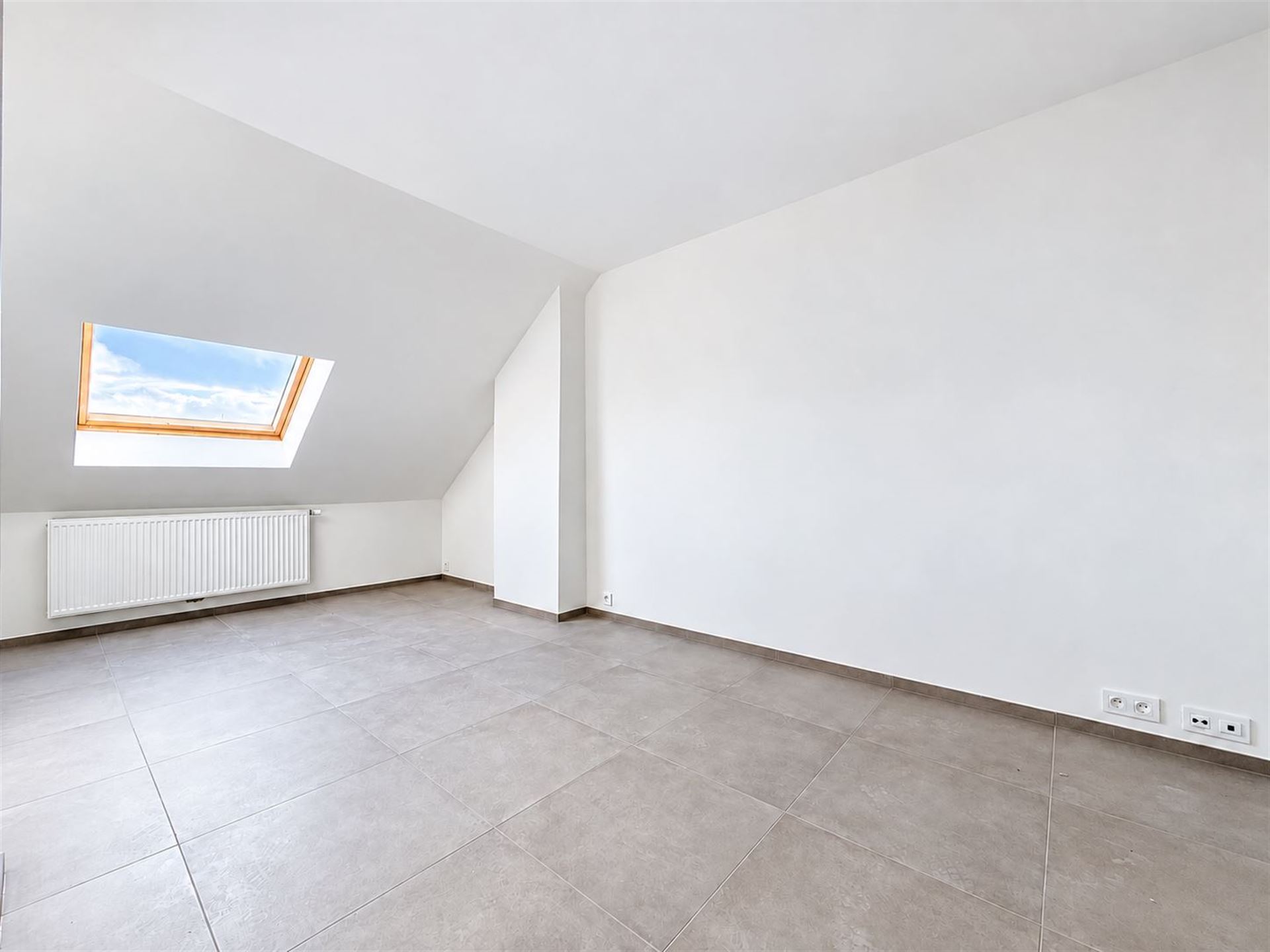 Appartement te koop in Fontaine-L'Evêque met 1 slaapkamer - foto 4