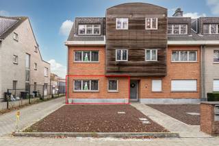 Dit instapklaar gelijkvloers appartement is uitstekend gelegen aan de Bredabaan 942 te Wuustwezel (Gooreind). De locatie biedt een optimale...