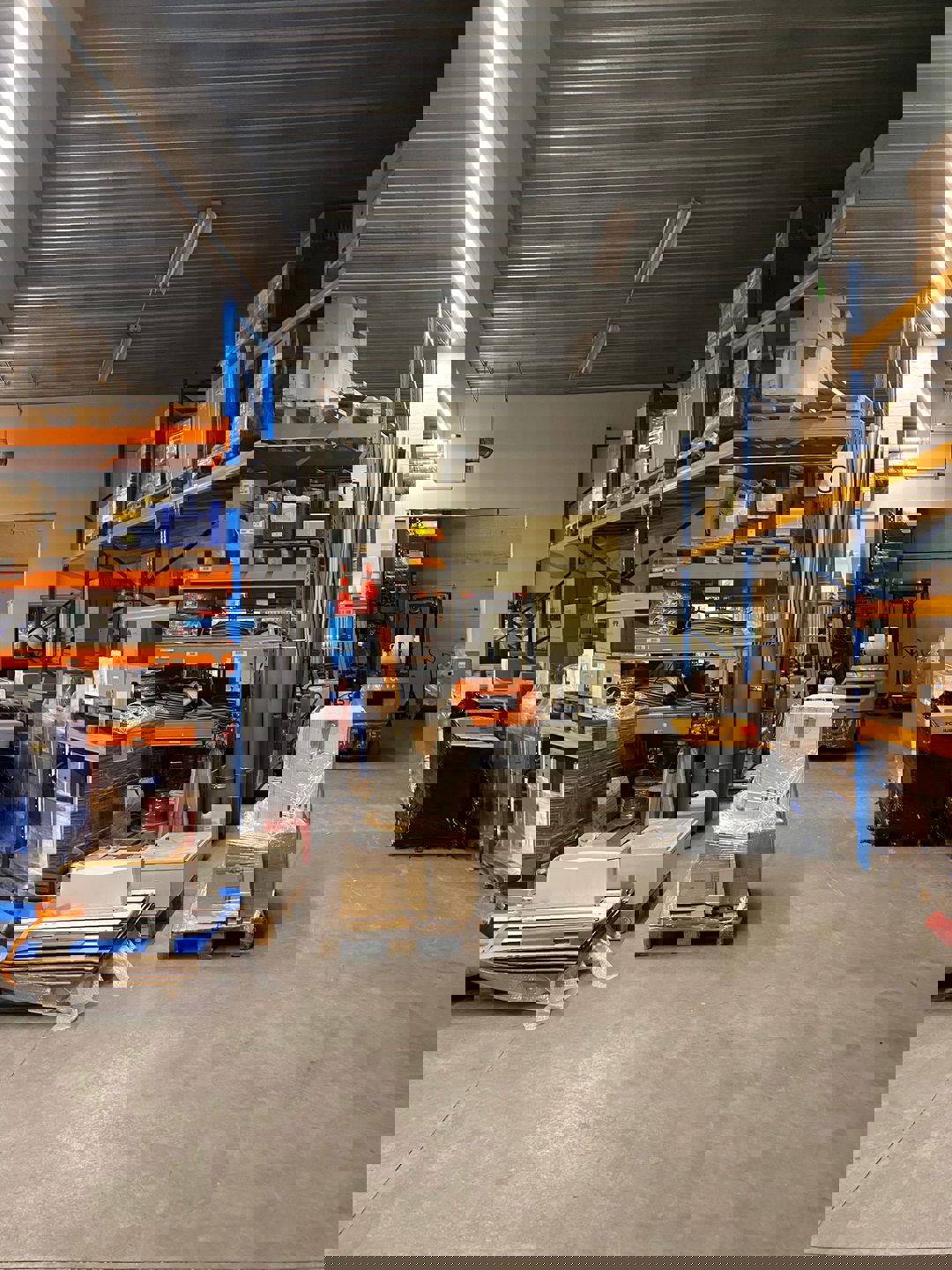 Opslag met kantoorruimte te huur in Ninove - foto 4