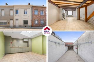 Gelegen op wandelafstand van de markt van Zwevezele ligt deze ruime gezinswoning.Een gezellige ruime woning die ideaal kan dienen als starterswoning...