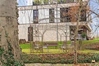 Luxe appartement (133 m² - 1e verdiep) met terras in Domein Bloesempark Borgloon In het exclusieve en afgesloten Domein Bloesempark bevindt zich dit...