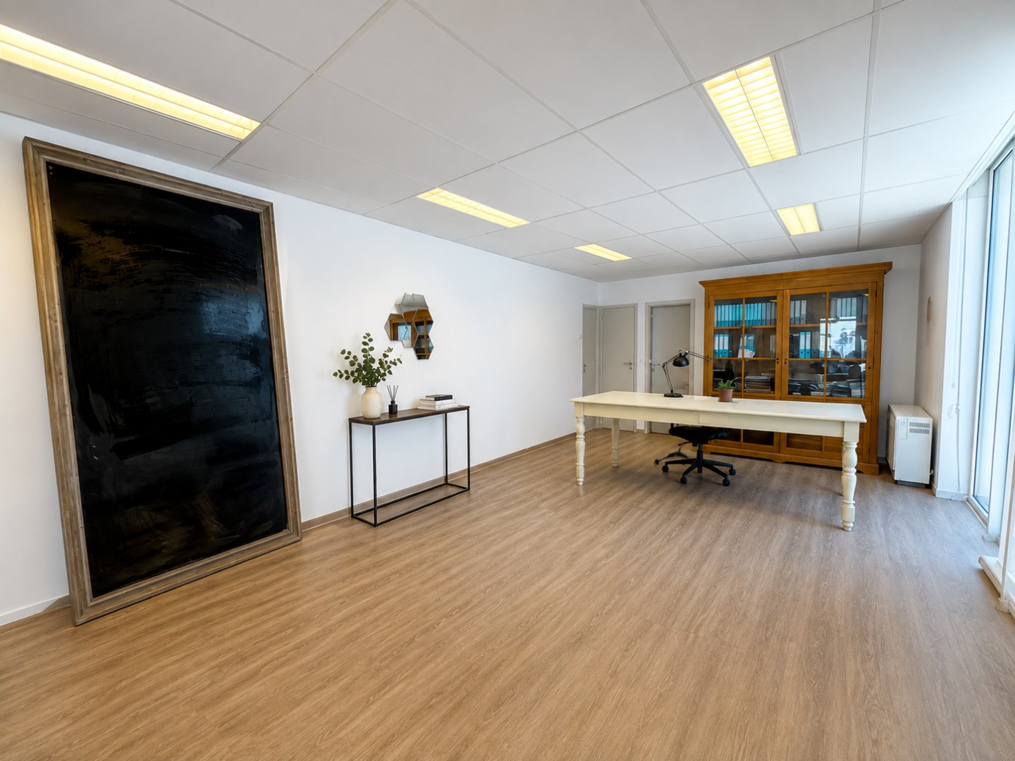 Kantoor/winkel op een uitstekende hoeklocatie in het centrum van Gent - foto 5