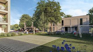 <p><span>Woonproject Pullaire biedt een harmonieuze mix van twaalf appartementen en twaalf woningen, omgeven door een rustgevend groen binnengebied. In Pullaire staat rustig en groen wonen centraal, met het gezellige Ruisbroek binnen handbereik en door een gunstige ligging aan de grotere verbindingswegen, staat u via A12 en N16 zo in Mechelen, Antwerpen of Brussel. Door het gebruik van duurzame technieken heeft elke woonunit een E-peil dat minder of gelijk is aan E10.</span></p><p><span> </span></p><p><span> </span></p><p><span>Woning 0.4</span><span>, halfopen bebouwing met de volgende</span><span> </span><span>de indeling: inkomhal met vestiaire / gasten toilet / ruime leefruimte (39m²) met open ingerichte keuken (3mx2,7m) / op de eerste verdieping: nacht hal / 3 slaapkamers (3,8mx3,7; 3,3mx2,6; 3,3mx2,6m) / badkamer met dubbele lavabo, ligbad en douche / apart toilet / berging</span></p><p><span>Via het schuifraam aan de leefruimte neem je toegang tot het terras (15m²) en de afgesloten privatieve tuin (111m²)</span></p><p><span> </span></p><p><span>Kies je gepersonaliseerde afwerking volgens de ruime budgetten in het lastenboek.</span></p><p><span> </span></p><p><span>De ondergrondse parkeerplaatsen voor je wagen en fietsen, zorgen voor een autovrij woonerf, waar bewoners in alle rust kunnen vertoeven.</span></p><p><span>UPDATE : De bouwwerken zijn gestart</span></p><p><span> </span></p>