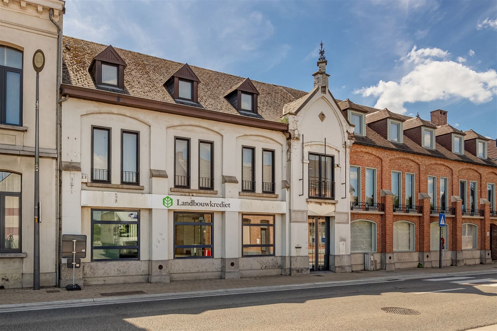 Handelsglkvl. met woonst en mooie tuin! - foto 1