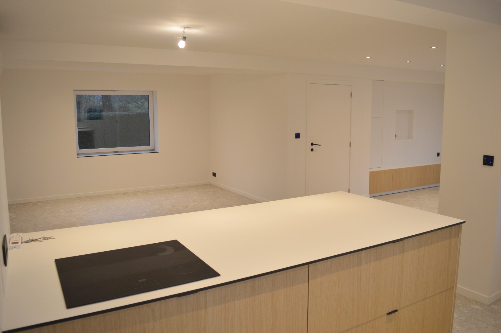 Gerenoveerde woning met tuin, garage en 3 slaapkamers in Bellegem - foto 3