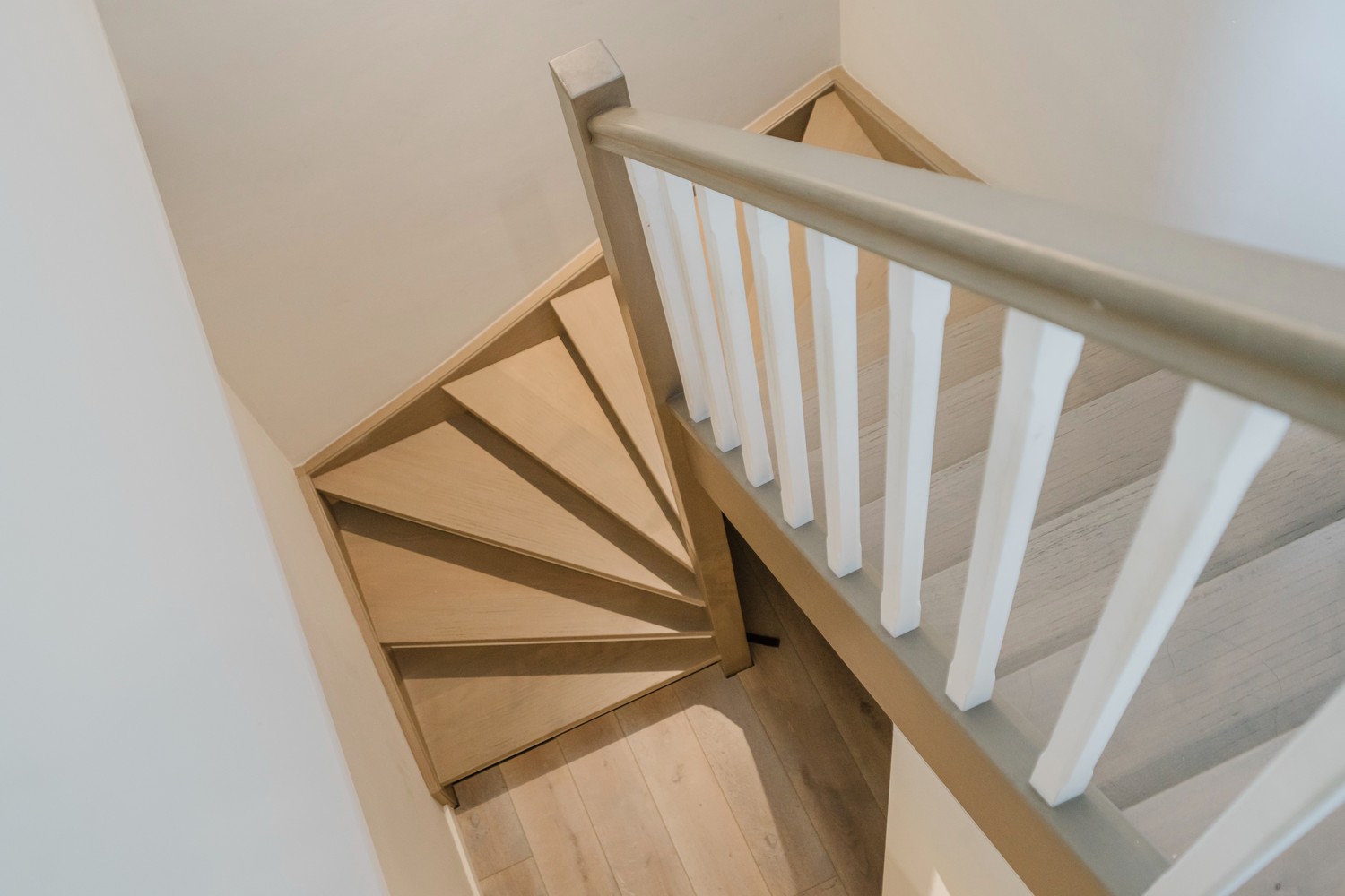BIJZONDERE LOFT MET PRIVÉTUIN EN ZWEMBAD - foto 5