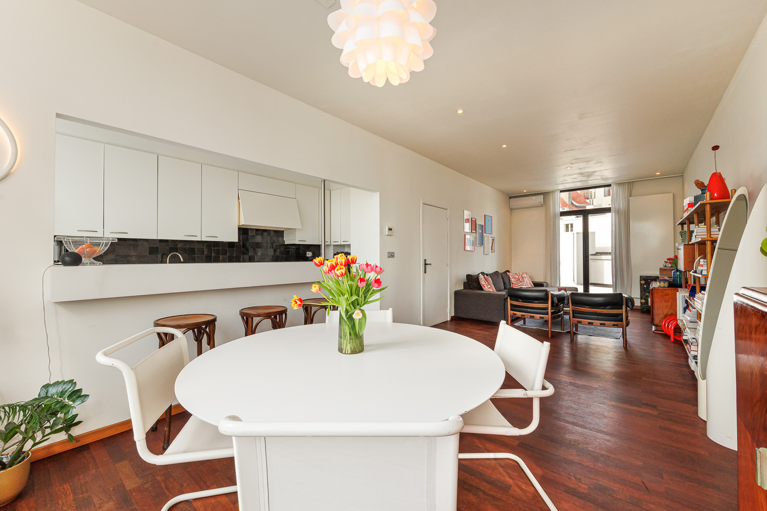 Instapklaar duplex-appartement op toplocatie aan den Bell op het Zuid te Antwerpen - foto 5