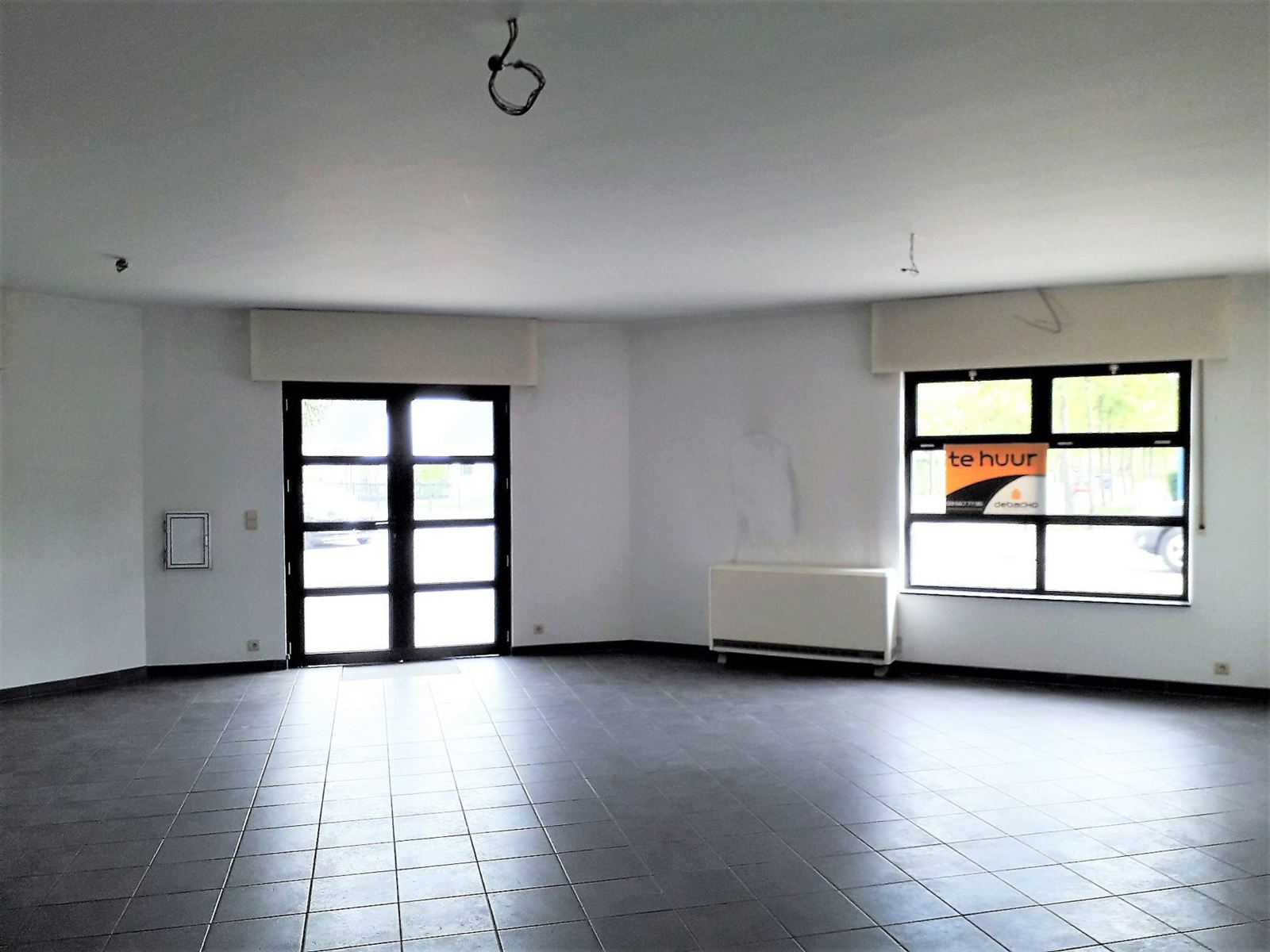 Commercial à louer à Essen - photo 3