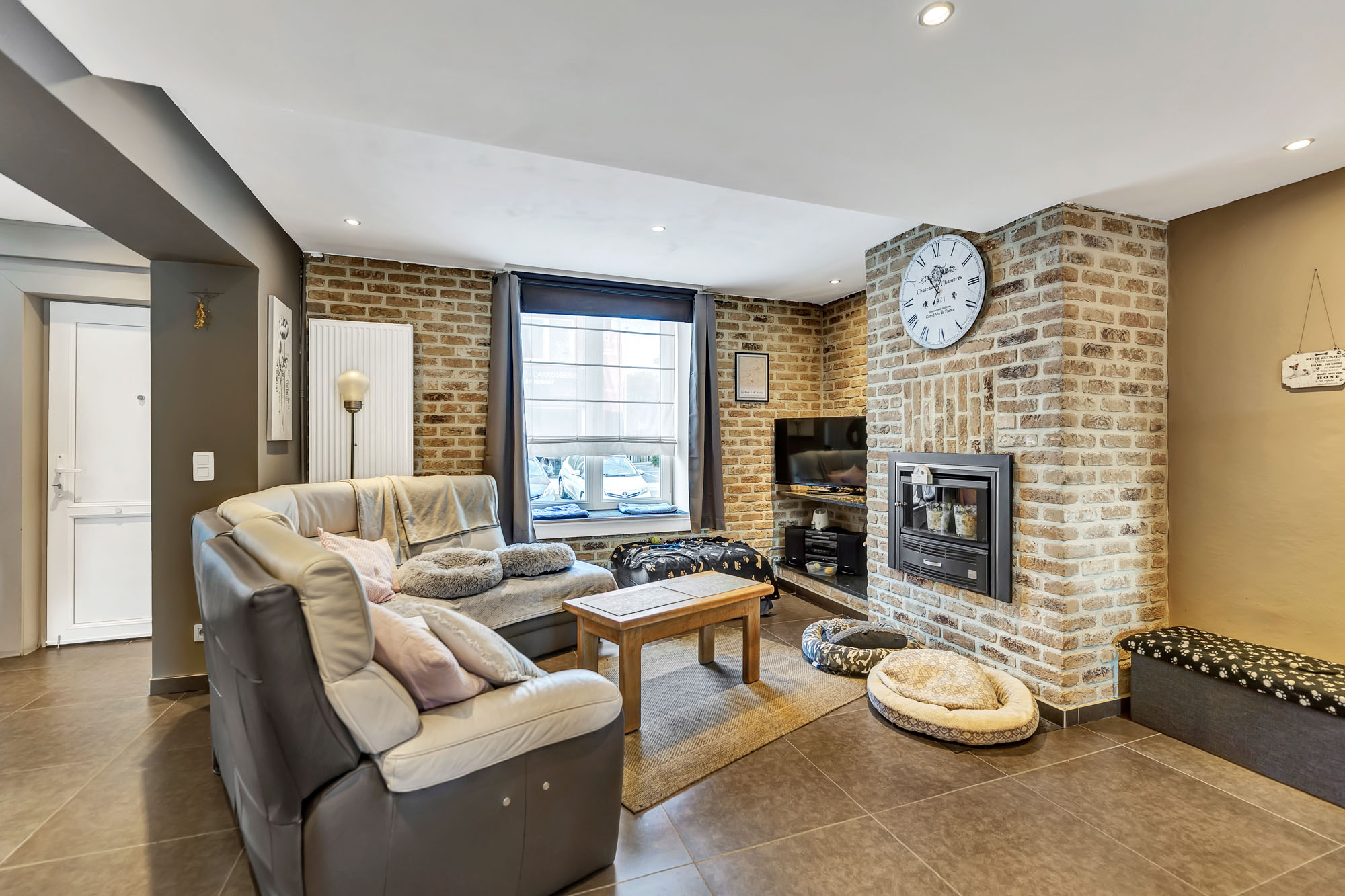 Instapklare woning met ruime garage/opslagplaats - foto 5