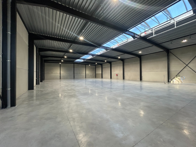 Nieuwbouw KMO-unit van 886 m² – topligging Deinze Noord - photo 5