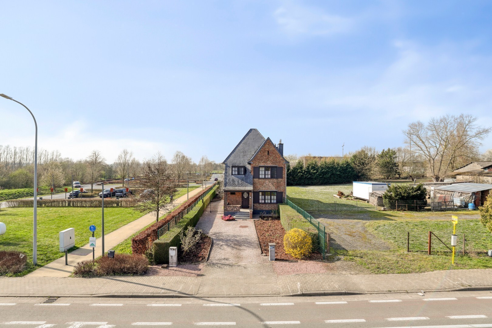 Karaktervolle cottage woning met tal van mogelijkheden in Ronse - foto 1