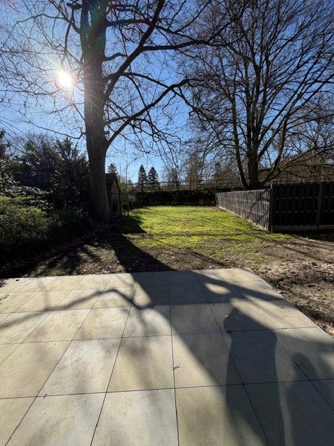 Prachtige nieuwbouwvilla met 3 slaapkamers, bureel, tuin en garage te Waasmunster. - foto 3