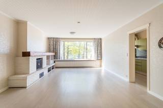 Deerlijk: Investeringspand te koop met garageDit lichtrijk appartement is gelegen in het bruisende centrum van Deerlijk met een mooi groen zicht...