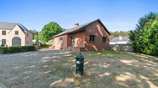 Welkom op de Pastoor Hermansstraat 2 in Niel-bij-As.Bent u opzoek naar een open bebouwing?Bent u opzoek naar rustig gelegen woning?Dan is deze woning...