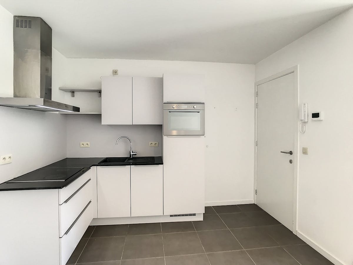 Recent apartment with 1 large bedroom and terrace in Ghent - photo 3