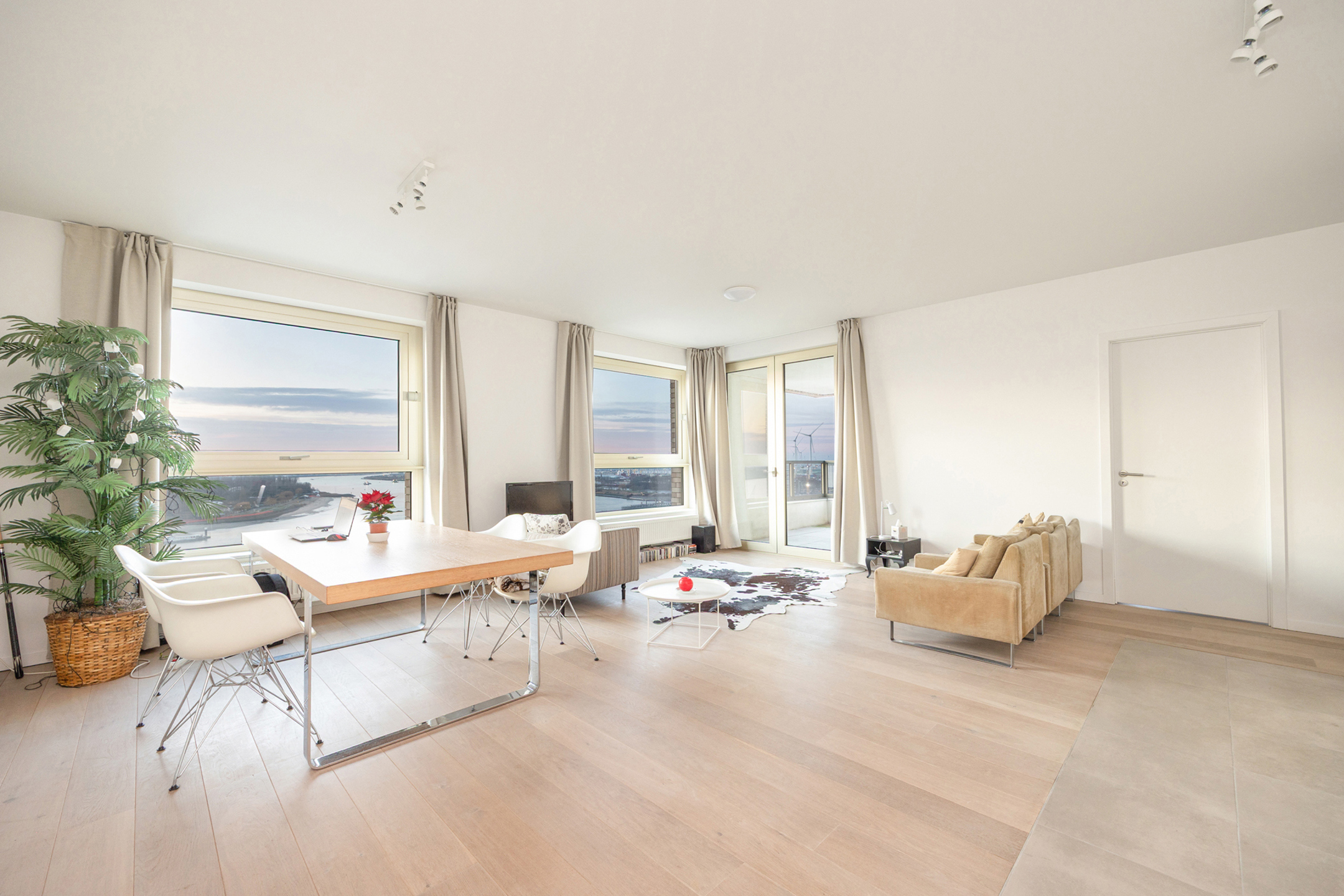 Apartment for sale in Antwerp with 2 bedrooms - photo 2