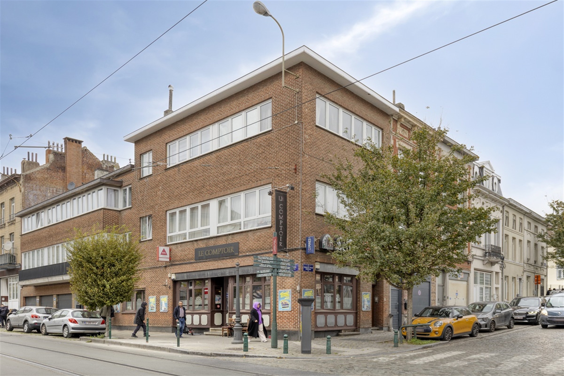 Opbrengsteigendom te koop te Laken.
- foto 1