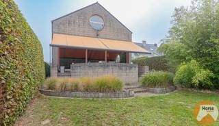 EREMBODEGEM- Ruime gezinswoning met tuin en weideDeze charmante woning is gelegen in een rustige buurt van Erembodegem en combineert een aangename...