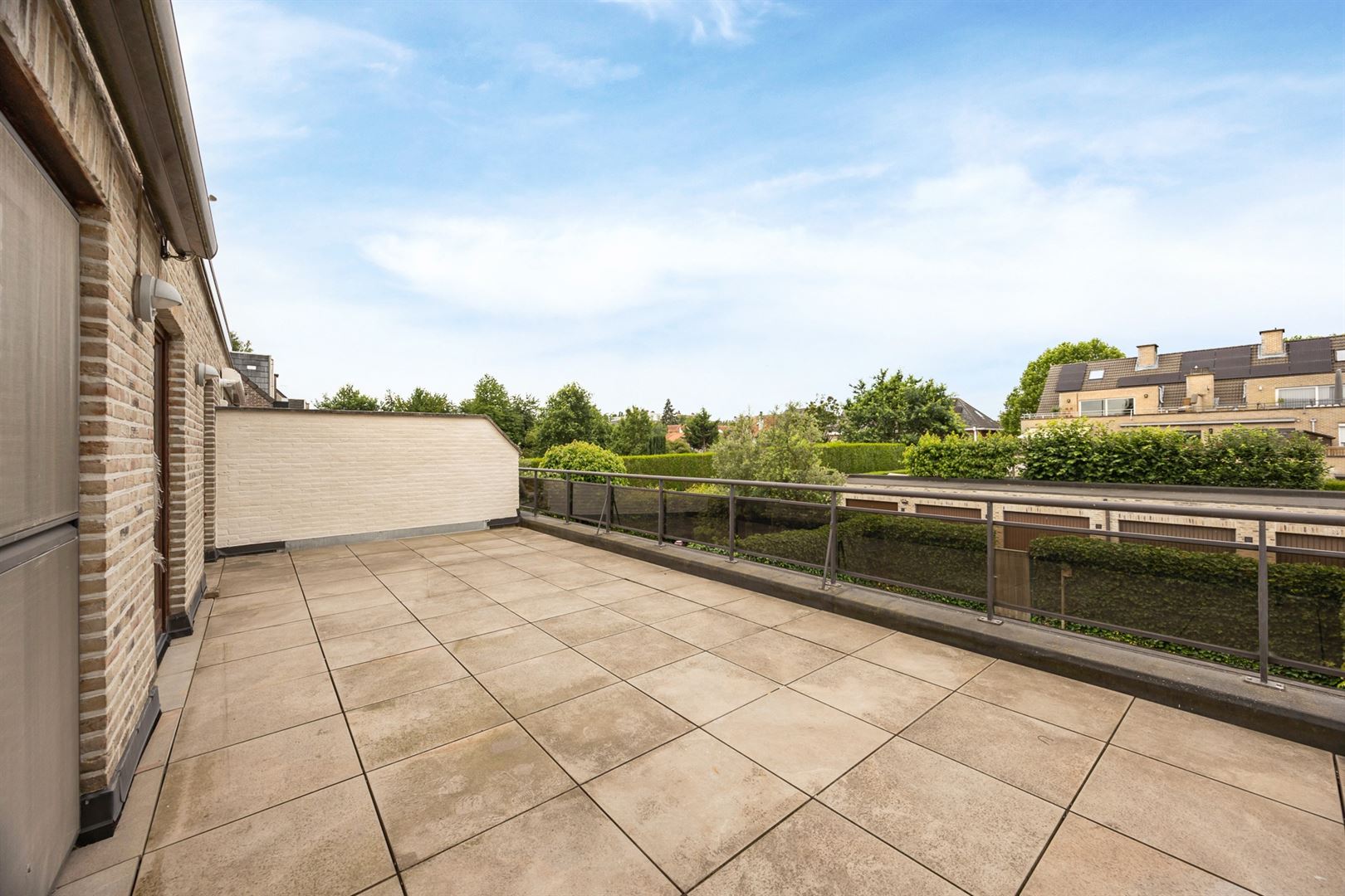 Zonnig appartement ca. 72m2 met 2 SLK en riant terras - foto 3