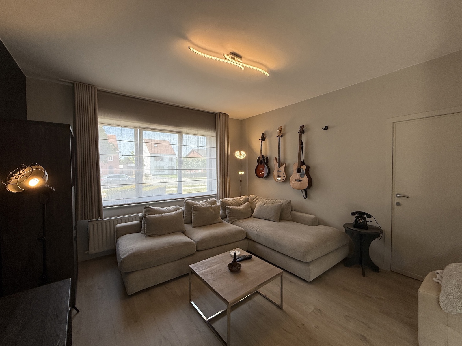 Vernieuwde energiezuinige woning met lounge pool - foto 2