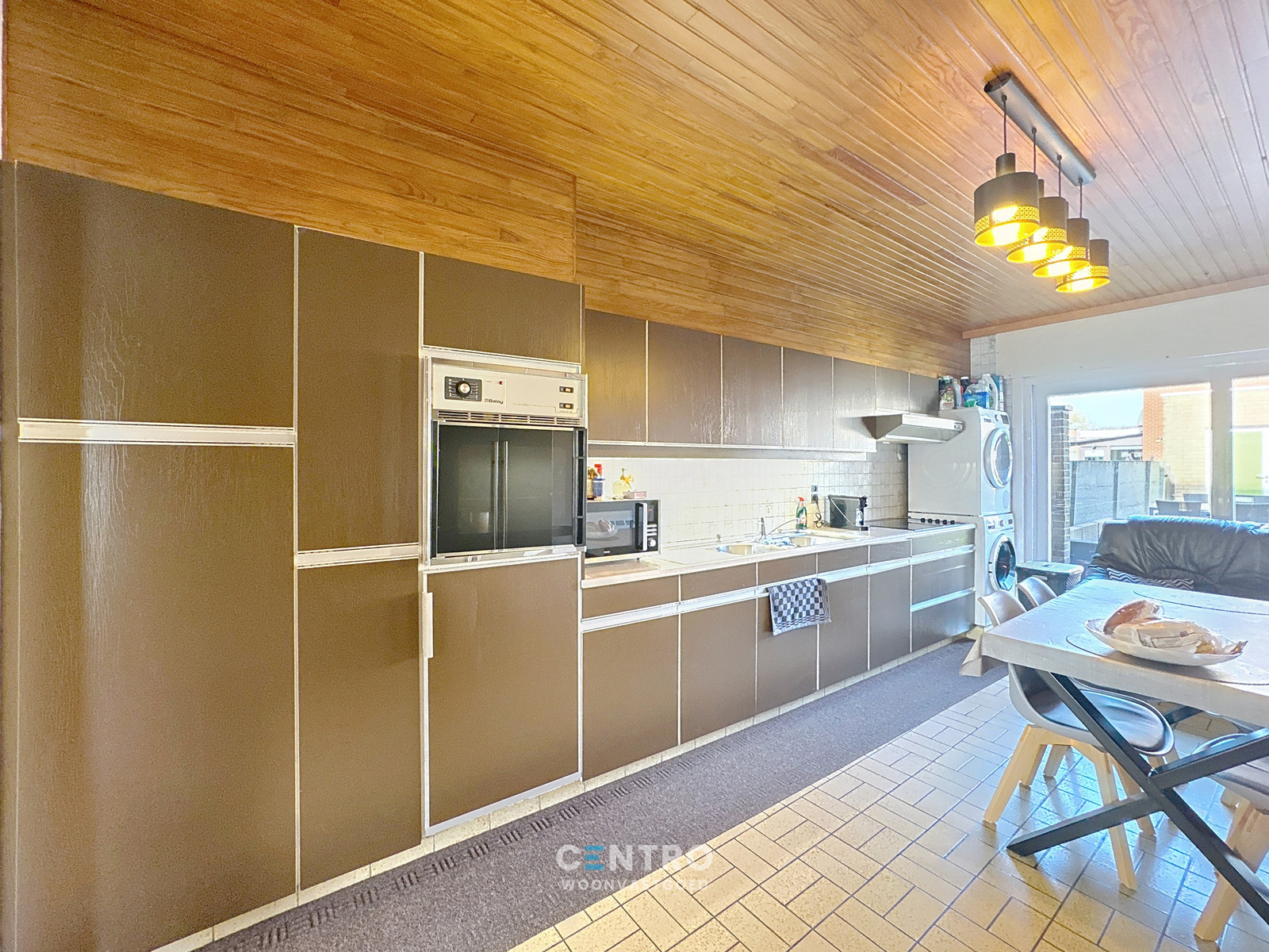 Interessante woning te Oekene met 5 slpks, garage én 4 parkeerplaatsen! - photo 4