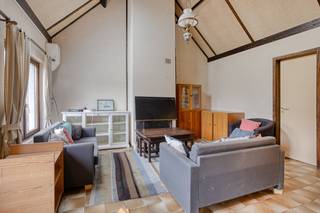 Holiday home with south-facing garden for sale in the Sunparks holiday park in Oostduinkerke, near Nieuwpoort. The house has 2 parking spaces near...