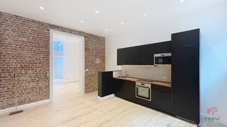 IXELLES, in de buurt van Place Flagey, dicht bij Place Fernand Coq, met veel winkels en vervoer, 1 slaapkamer appartement + kantoor van...