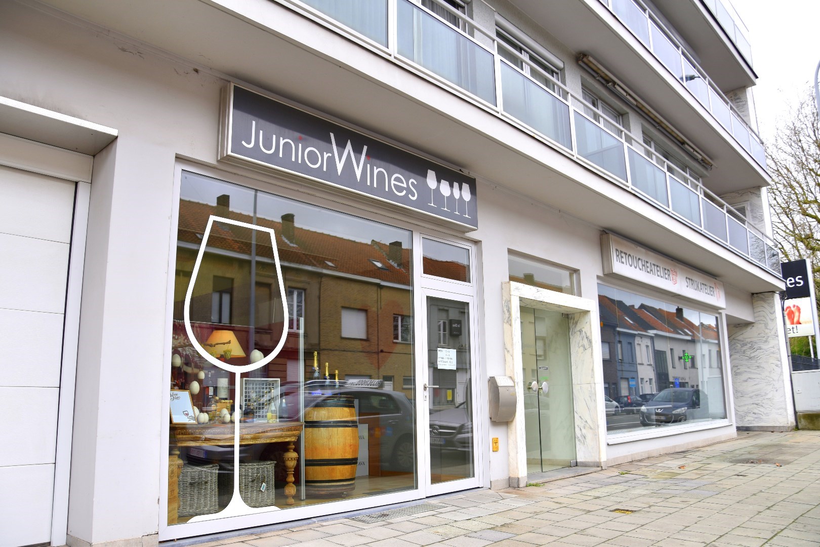 Commercieel pand te koop op de rand van het stadscentrum in Kortrijk - foto 1