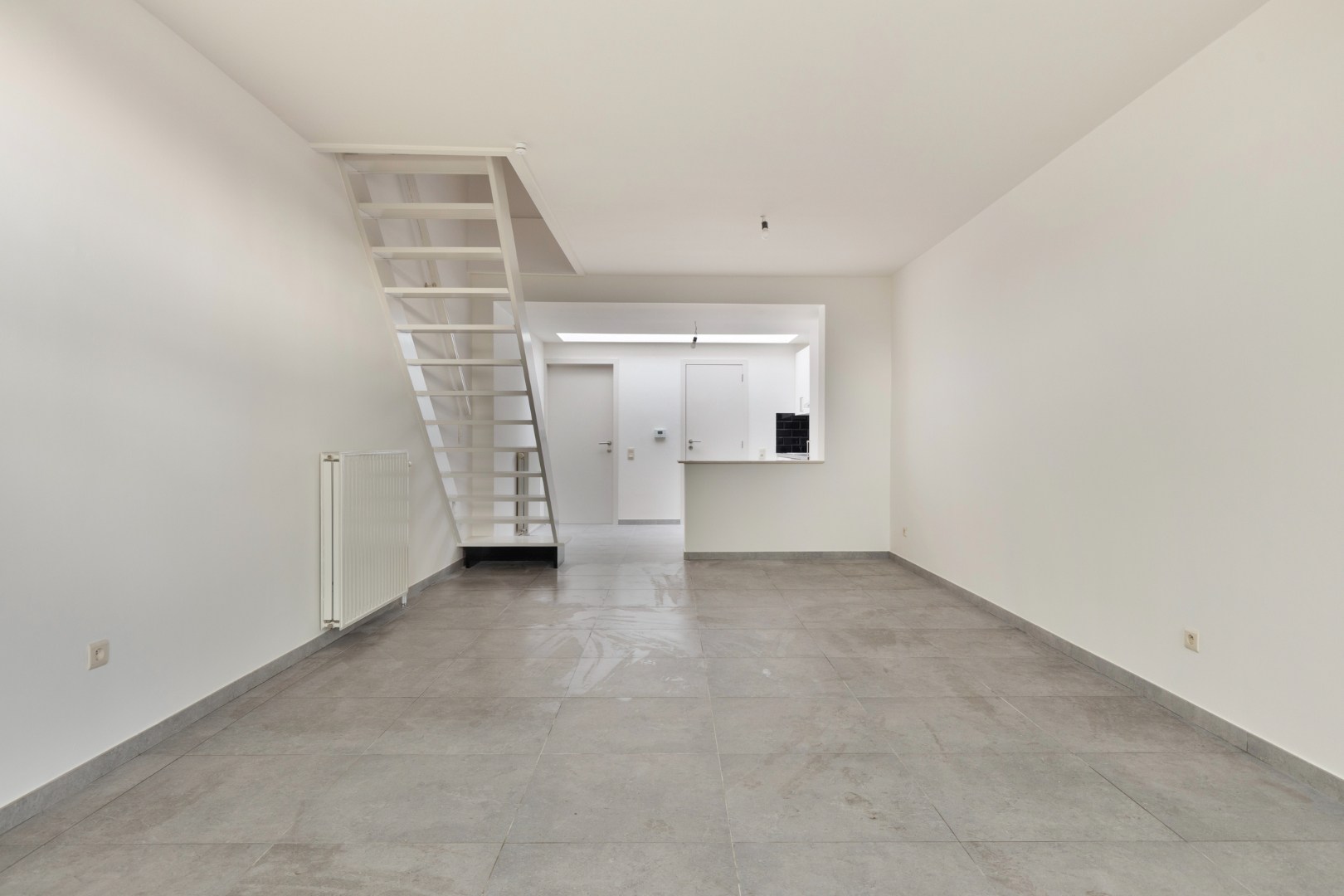 SCHELLEBELLE - Totaal gerenoveerde instapklare rijwoning! INVESTERING! - foto 3