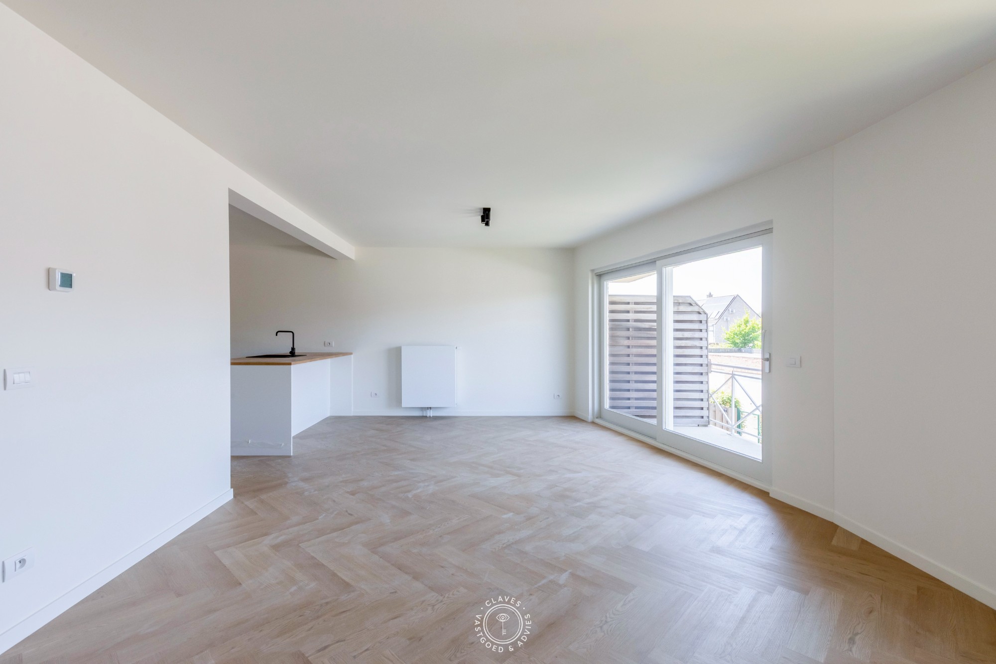 Doordacht drieslaapkamerappartement op residentiële locatie - foto 4