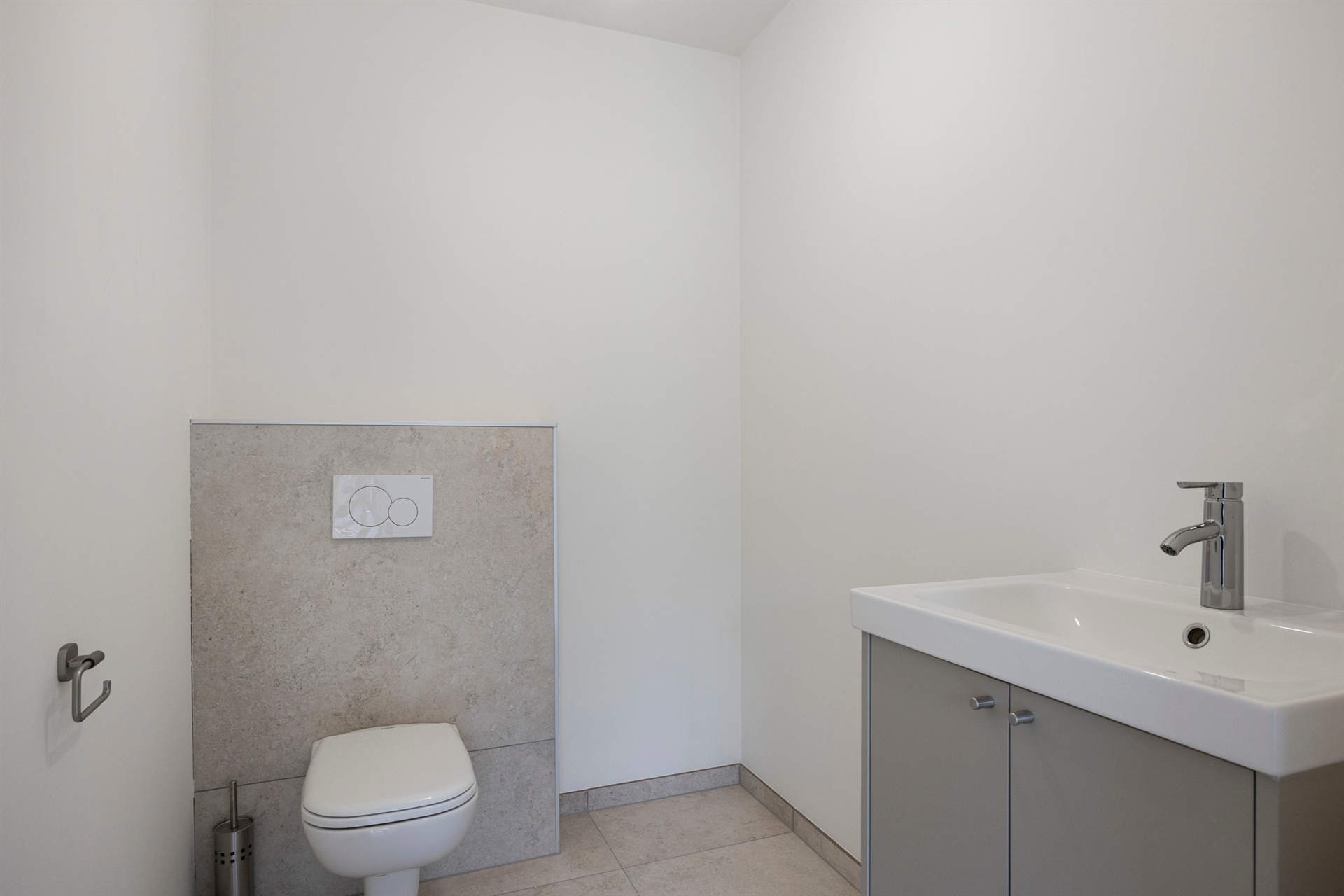 Commercieel gelegen, nieuwbouw praktijkruimte met wachtzaal en private parking! - foto 5