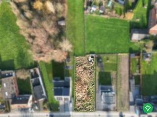 In het pittoreske stadje Ronse is een prachtig stuk grond te koop met een perceeloppervlakte van 1243 m². Deze ruime grond biedt een scala aan mogelijkheden voor potentiële kopers. Deze grond biedt de ideale basis voor het realiseren van uw droomwoning.<br /><br />De locatie van het perceel is ideaal voor wie houdt van rust en natuur, maar toch graag de nabijheid van voorzieningen heeft. Ronse staat bekend om zijn prachtige natuur, met tal van wandel- en fietsroutes in de omgeving. Tegelijkertijd zijn winkels, scholen en andere faciliteiten op korte afstand te vinden, waardoor u kunt genieten van het beste van beide werelden.<br /><br />Bent u geïnteresseerd in dit unieke stuk grond in Ronse? Neem dan snel contact op met ons!