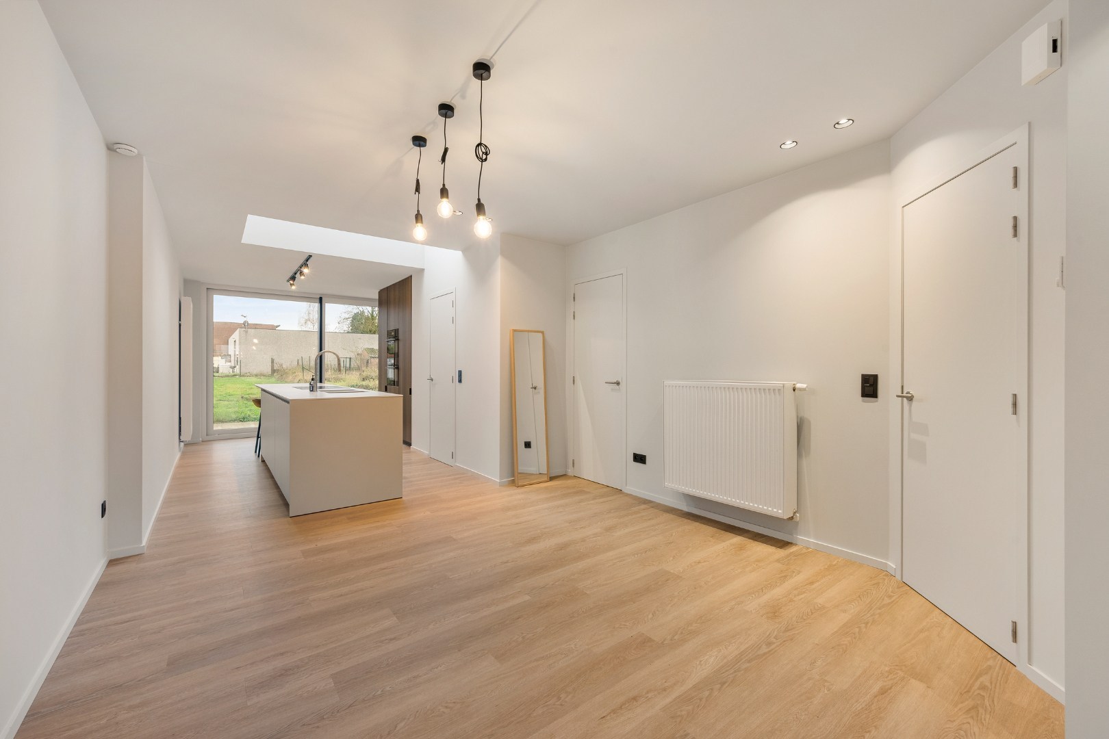 Instapklare halfopen woning met 3 slaapkamers en zuidgerichte tuin in Ledegem - foto 5