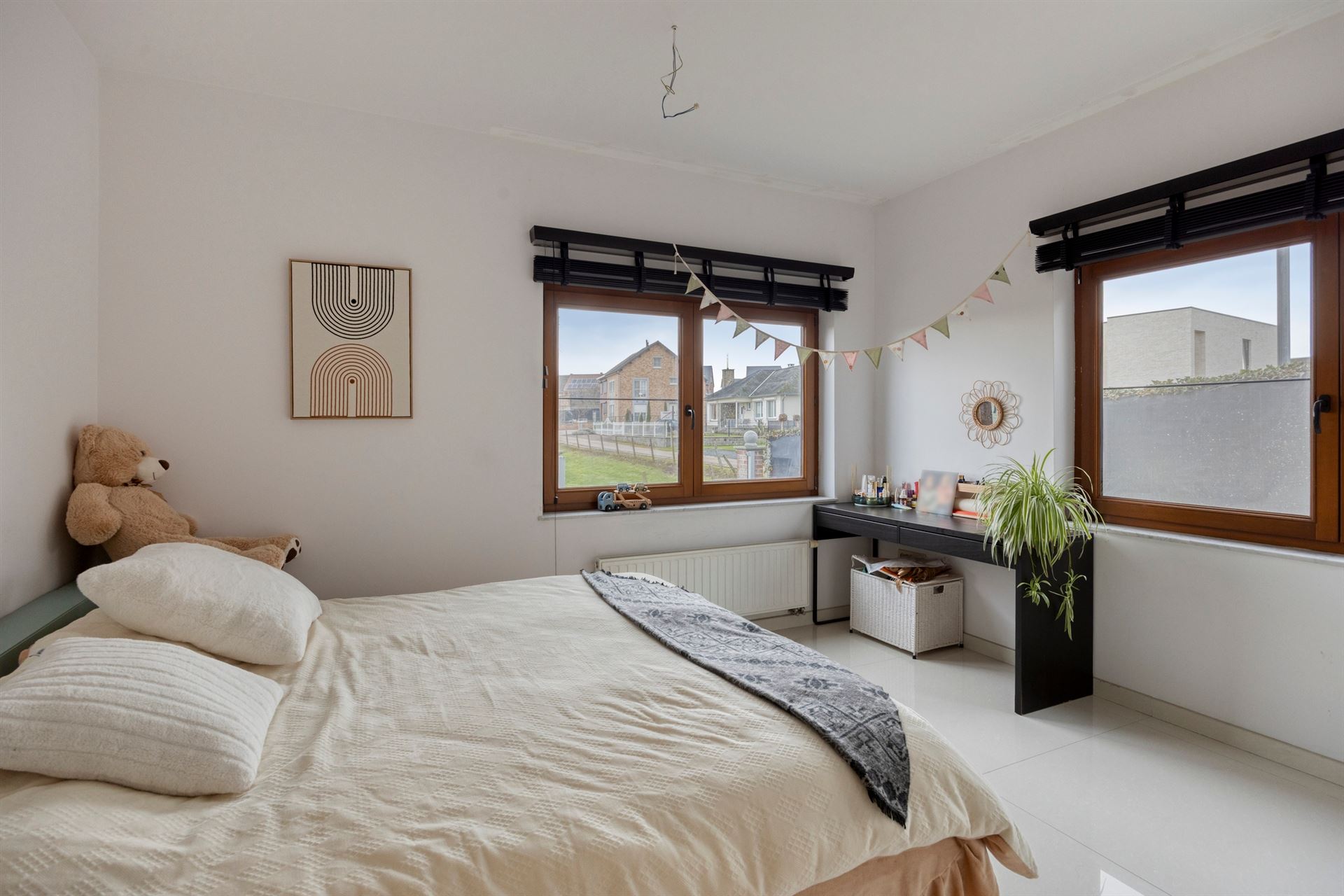 Energiezuinige en ruime villa (322m²) met 6 slaapkamers en 3 badkamers te Veldwezelt (Lanaken) - foto 5