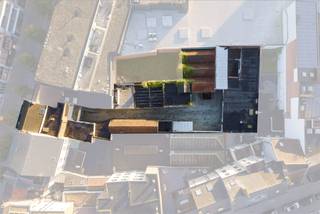 Uniek investeringsproject (burgerhuis bestaande uit drie bouwlagen) met herontwikkelingspotentieel, gelegen op een toplocatie in de Nieuwstraat in...