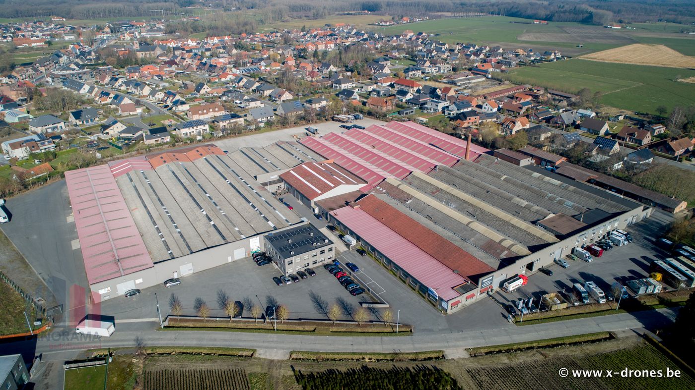 1.125 m² INSTAPKLAAR MAGAZIJN MET KANTOOR EN LAADKADE TE HUUR - photo 5