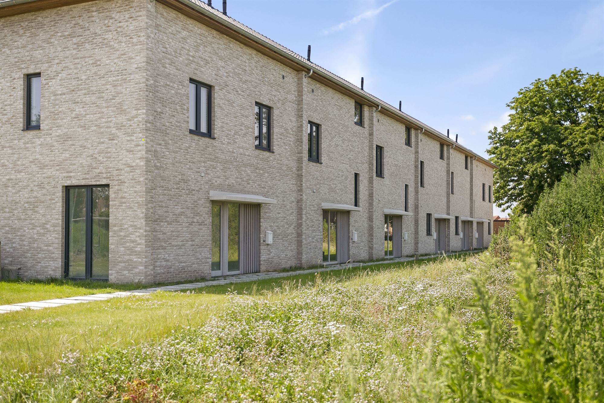 ENERGIEZUINIGE WONING MET 2 SLKS + TUIN - foto 2