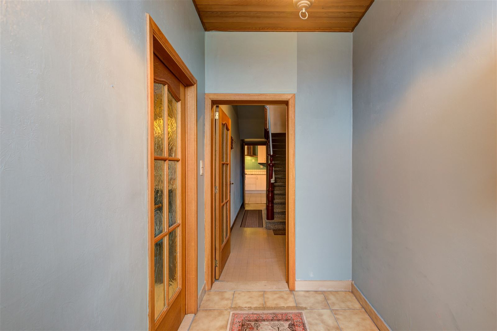 Ruime halfopen bebouwing op een terrein van 893 m² - foto 2