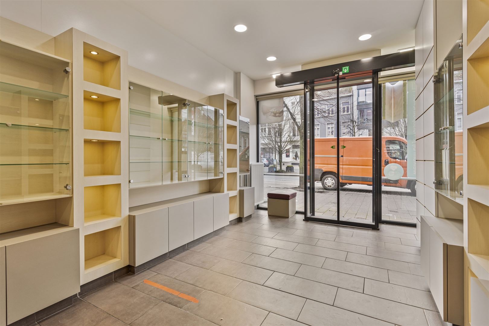 Handelswoning met duplex appartement op TOPLOCATIE - foto 2