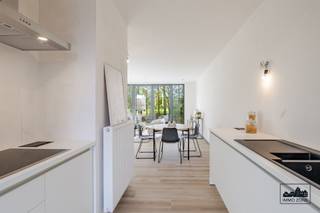 Deze woning wordt verkocht onder registratierechten, wat een mooi fiscaal voordeel oplevert ten opzichte van een aankoop onder btw. De...