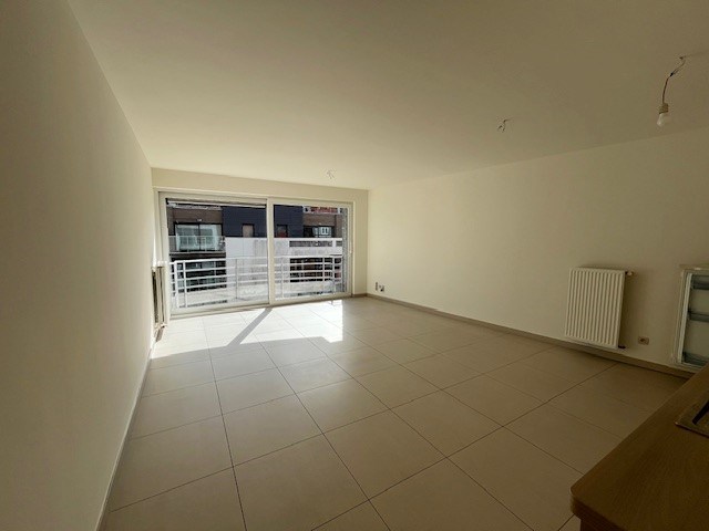 Zeer recent 2 slaapkamer appartement met open zicht | 79 m² groot - foto 4