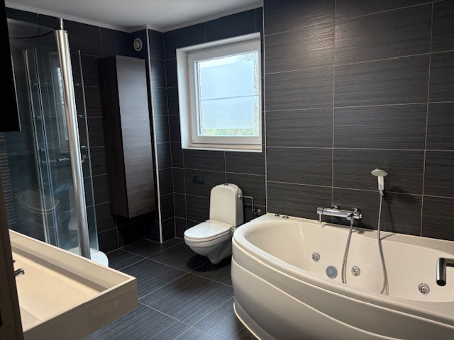 HOB met 4 slpk., carport en tuin te Heppen Leopoldsburg - foto 4