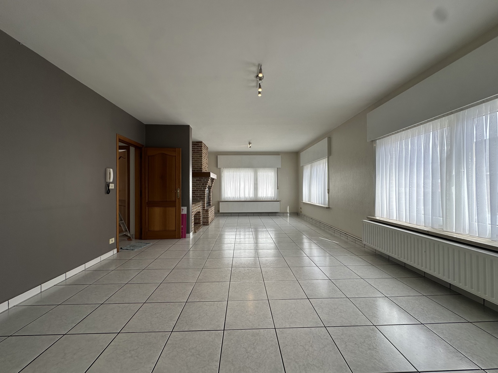 Instapklaar appartement (2 slpks) mét parkeerplaatsen - foto 5