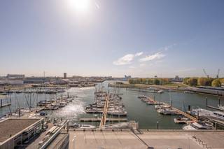 Cet appartement à vendre est situé le long du port de plaisance de Zeebruges dans une résidence récente (2022). Avec une surface habitable de...